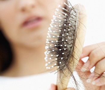 Hvordan gør man dit hår tykkere?